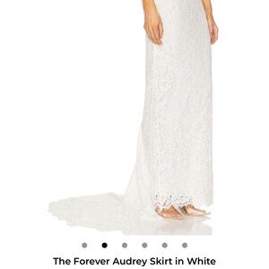 Elegant White Lace Wedding Dress